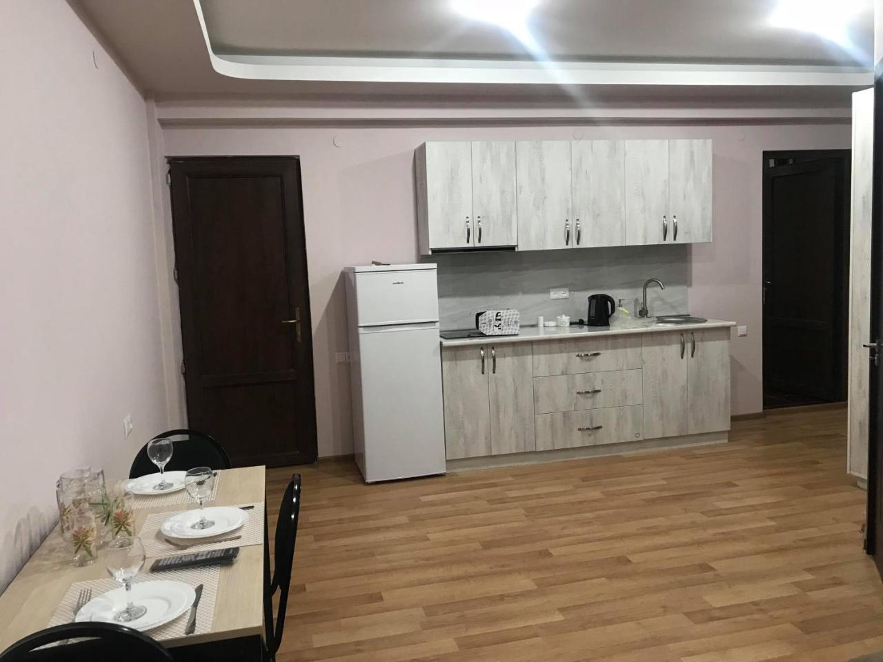 Hotel Caucasus Тбілісі Екстер'єр фото