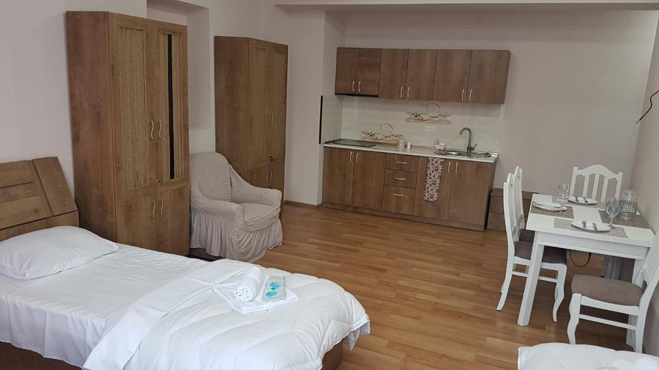 Hotel Caucasus Тбілісі Екстер'єр фото